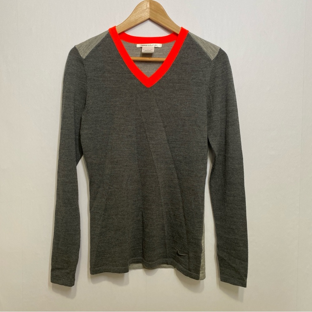 Nike Golf Women’s Merino Wool V-Neck Sweater Gray Red‎ Trim Small Athleisure